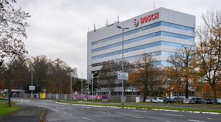 Bei Bosch in Hildesheim soll jede zweite Stelle wegfallen. (Archivbild) / Foto: Alicia Windzio/dpa