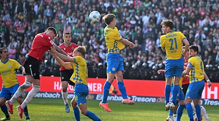 Das nächste Derby zwischen Braunschweig und Hannover findet im Oktober statt.  / Foto: Swen Pförtner/dpa