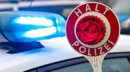 Nach der geplatzten Geldübergabe werden Betrüger von der Polizei gefasst. (Symbolbild) / Foto: Jan Woitas/dpa