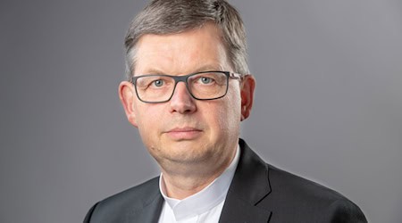 Meyns wird mit einem Gottesdienst in den Ruhestand verabschiedet. / Foto: Klaus G. Kohn/Ev.-luth.Landeskirche in Braunschweig/dpa
