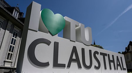 Die Technische Universität Clausthal zählt nach Angaben von Niedersachsens Ministerpräsident Lies zu den führenden Forschungseinrichtungen in den Bereichen Bergbau, Geowissenschaften und Ingenieurwesen. / Foto: Swen Pförtner/dpa