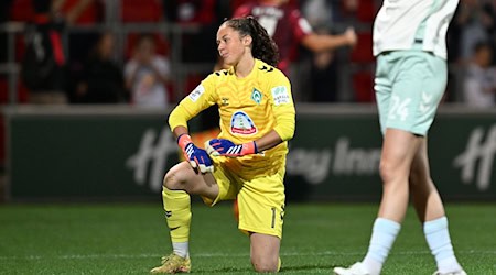 Torhüterin Livia Peng verlässt Werder Bremen und wechselt nach England. / Foto: Hendrik Schmidt/dpa