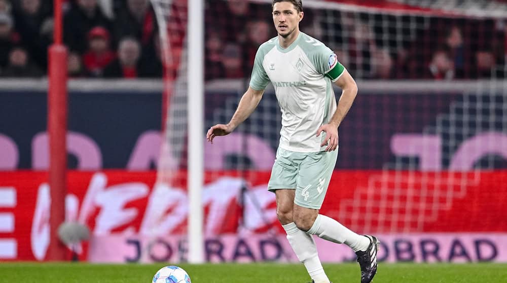 Innenverteidiger Niklas Stark bleibt Werder erhalten.  / Foto: Harry Langer/dpa
