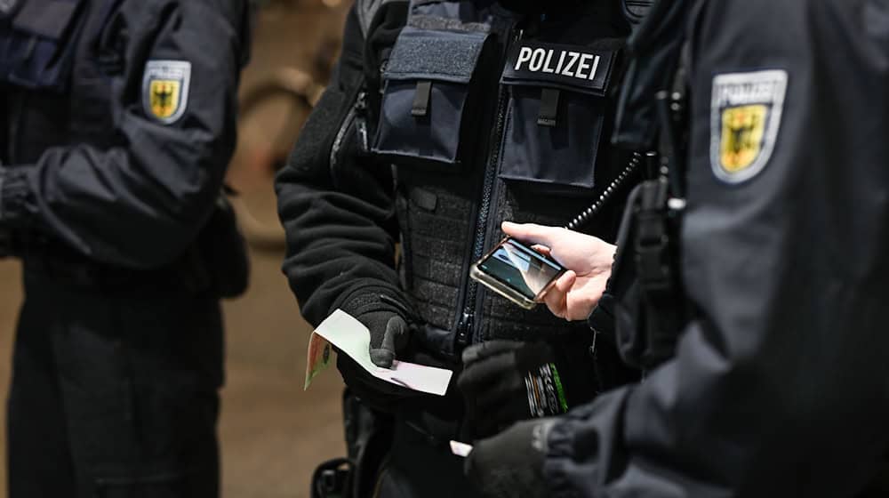 Der Streit des Ehepaars im Bremer Hauptbahnhof war so laut, dass Bundespolizisten eingriffen. (Symbolbild) / Foto: Karsten Klama/dpa