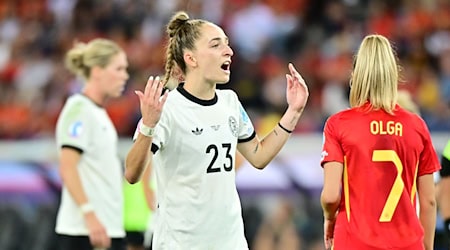 Muss noch pausieren: Nationalspielerin Sophia Kleinherne. / Foto: Sebastian Christoph Gollnow/dpa