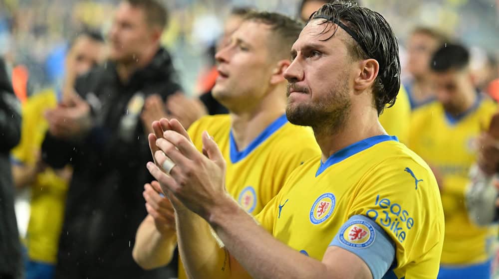 Ermin Bicakcic verlässt endgültig Eintracht Braunschweig. / Foto: Swen Pförtner/dpa
