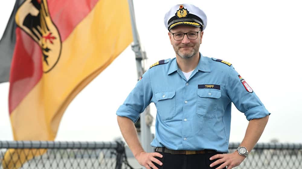 Das Kommando hat Fregattenkapitän Alexander Timpf übernommen. / Foto: Lars Penning/dpa