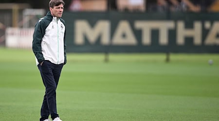 Werder Bremens Fußball-Chef Clemens Fritz ist auf der Suche nach Verstärkungen. / Foto: Carmen Jaspersen/dpa