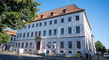 Das Gebäude mit den Verhandlungssälen des Landgerichts Lüneburg. (Archivbild) / Foto: Philipp Schulze/dpa