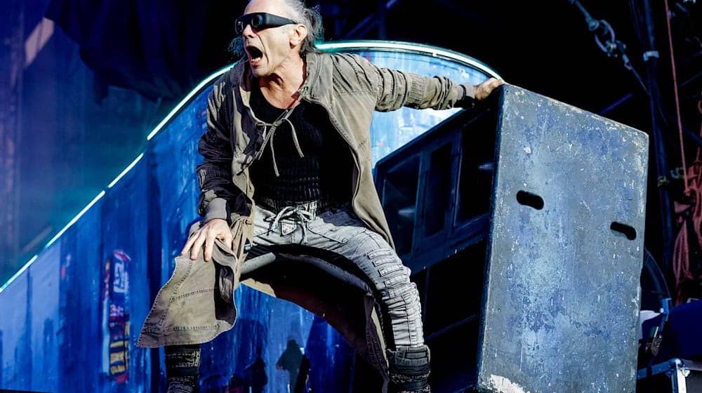 Iron-Maiden-Sänger Bruce Dickinson hat viele Verbindungen nach Deutschland. / Foto: Axel Heimken/dpa