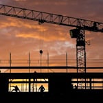 In der niedersächsischen Wirtschaft fehlt es nicht an Baustellen – sondern an Bewegung. (Symbolbild) / Foto: Julian Stratenschulte/dpa
