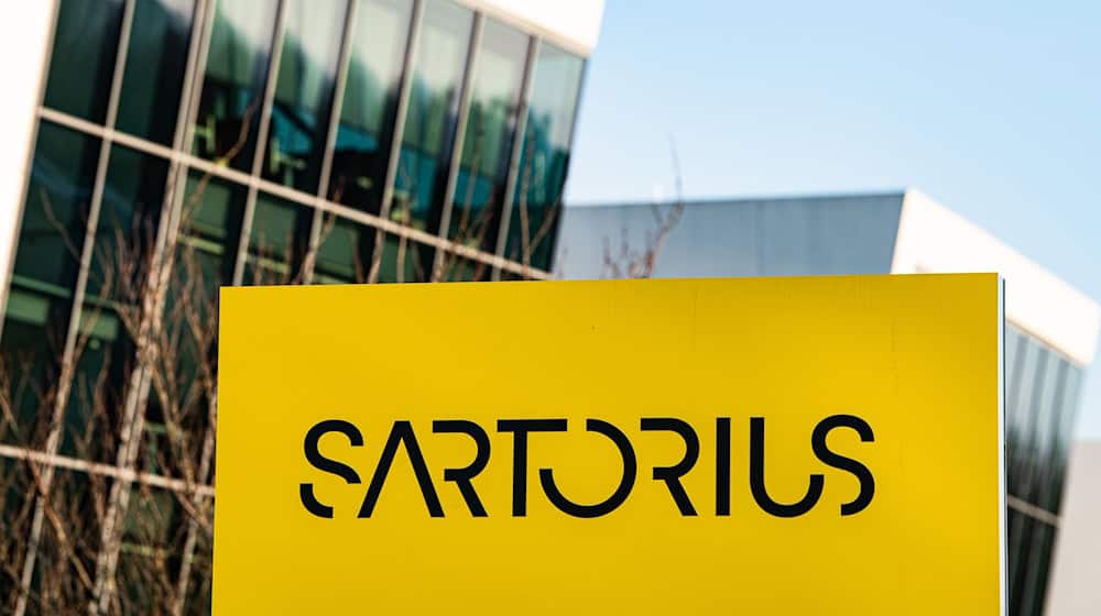 Sartorius legt bei Umsatz und Gewinn zu. (Archivbild) / Foto: Swen Pförtner/dpa