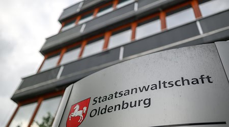 Die Tatverdächtige befindet sich seit Mai 2025 in Untersuchungshaft. (Illustration) / Foto: Izabela Mittwollen/dpa