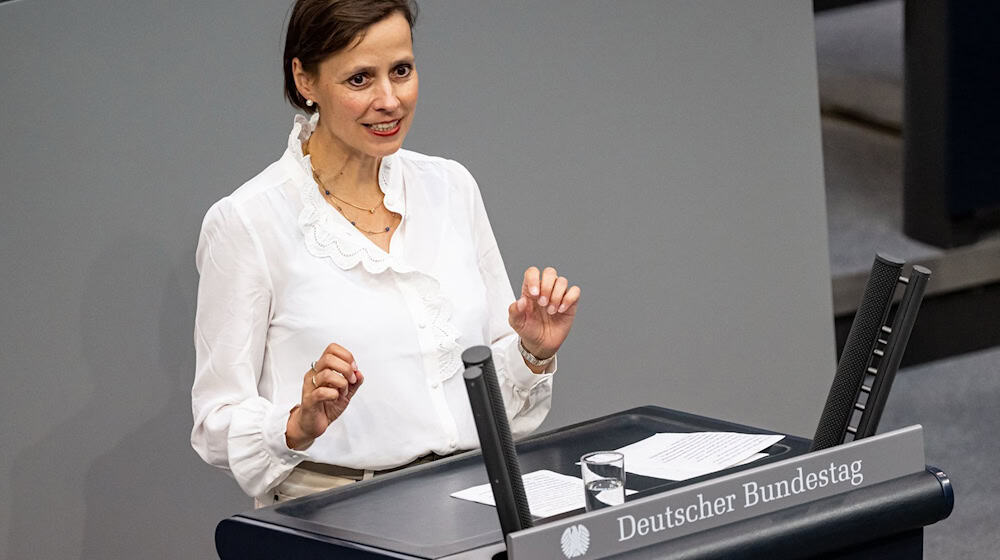 Die CDU-Bundestagsabgeordnete Babendererde spricht sich gegen einen Neubau aus. (Archivbild)  / Foto: Fabian Sommer/dpa