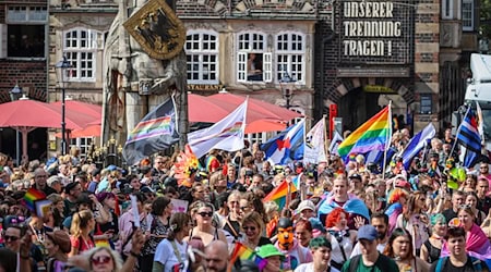 Die Veranstalter rechnen mit Zehntausenden Menschen. (Archivbild) / Foto: Focke Strangmann/dpa