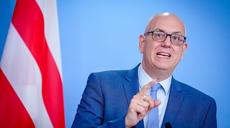 Bovenschulte kritisiert geplante Kürzungen für die Raumfahrt. (Archivfoto) / Foto: Kay Nietfeld/dpa
