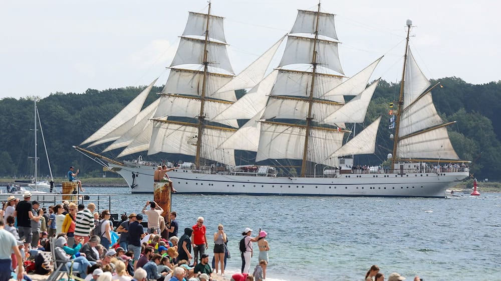 Die «Gorch Fock» geht auf Reise und soll dabei auch Nachwuchs werben. (Archivbild) / Foto: Bodo Marks/dpa