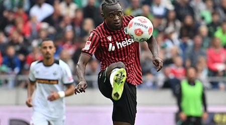 Mustapha Bundu und Hannover 96 sind erfolgreich in die neue Saison gestartet.  / Foto: Swen Pförtner/dpa