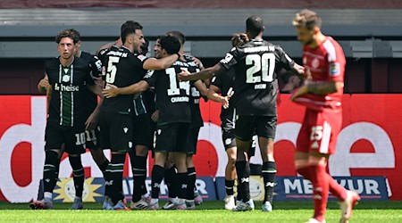 Hannover 96 jubelt über das Tor gegen Fortuna Düsseldorf.  / Foto: Federico Gambarini/dpa