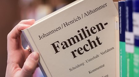 Im Schnitt hielten Ehen in Niedersachsen 14 Jahre, bevor sie geschieden wurden. Rund 16 Prozent der Paare trennten sich sogar erst nach 25 oder mehr Ehejahren. (Symbolbild)  / Foto: Oliver Berg/dpa