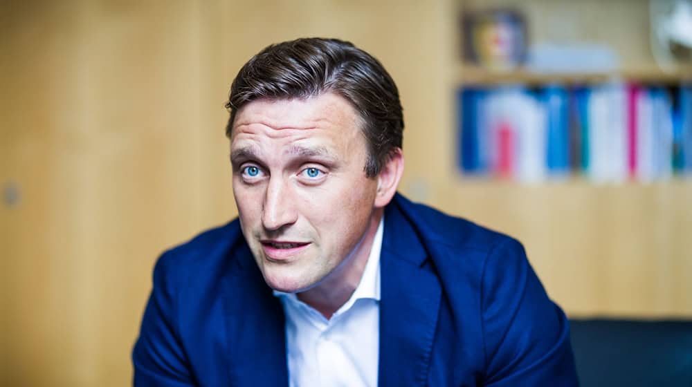 Die niedersächsische CDU habe Gewicht in der Bundesregierung, sagt der Landeschef der CDU, Sebastian Lechner. (Archivbild) / Foto: Moritz Frankenberg/dpa
