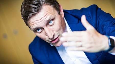 Schluss mit dem Ferien-Patriotismus: Sebastian Lechner mahnt Fairness an. / Foto: Moritz Frankenberg/dpa