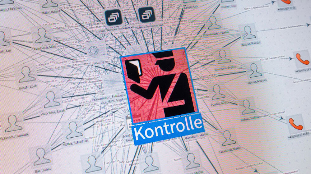 In drei Ländern, unter anderem in Bayern, wird die Palantir-Software von der Polizei bereits genutzt. (Archivbild) / Foto: Peter Kneffel/dpa