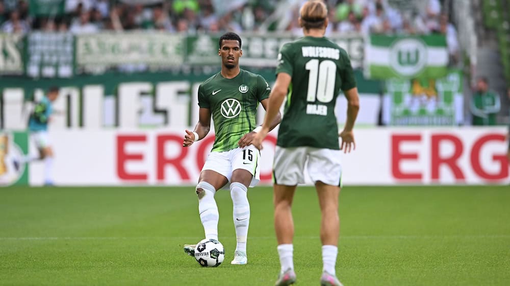 Wird auf einmal gebraucht: Abwehrspieler Moritz Jenz vom VfL Wolfsburg. / Foto: Carmen Jaspersen/dpa