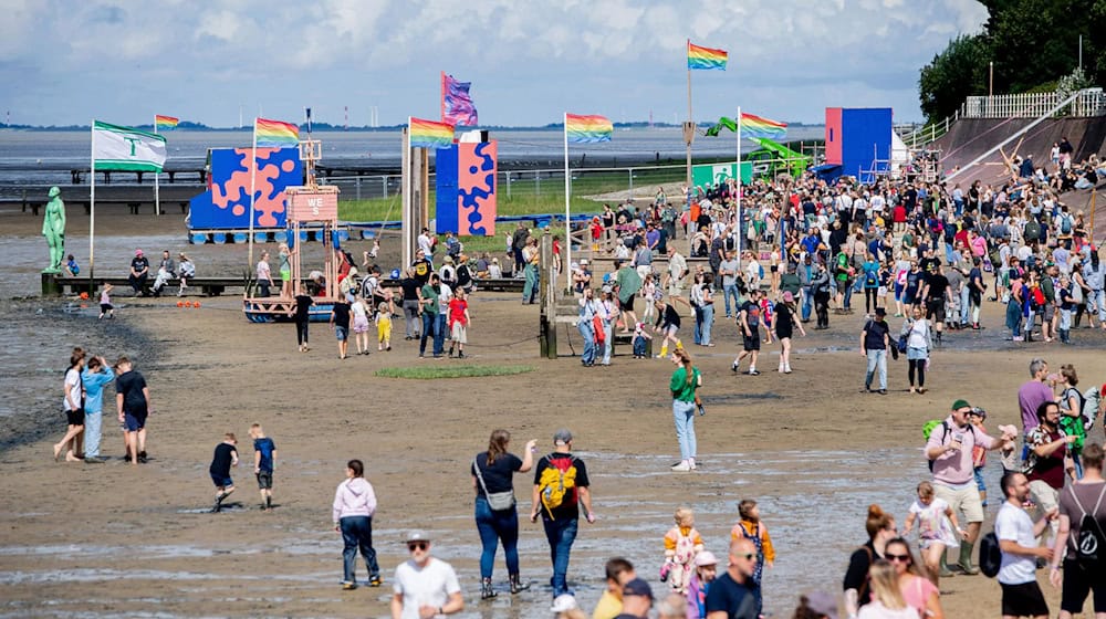 Mehrere Tausend Besucherinnen und Besucher werden zur diesjährigen Auflage des «Watt en Schlick Festival» im friesischen Dangast erwartet. / Foto: Hauke-Christian Dittrich/dpa