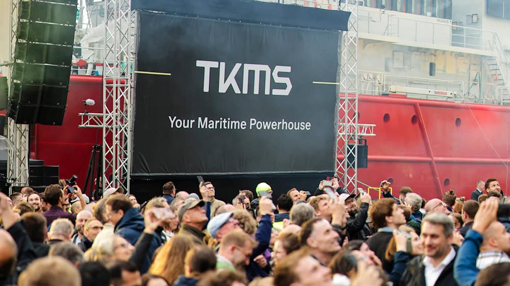 Die Aktionärinnen und Aktionäre von TKMS sollen am Freitag für die Verselbstständigung der Thyssenkrupp-Marineschiffbausparte stimmen. (Archivbild) / Foto: Frank Molter/dpa