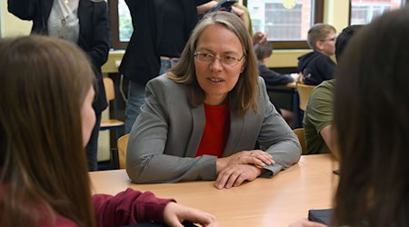 Die Bremer Senatorin für Kinder und Bildung, Sascha Karolin Aulepp, wird ihr Amt abgeben. (Archivfoto) / Foto: Carmen Jaspersen/dpa