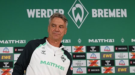 Nicht glücklich mit der Torausbeute der Vorbereitung: Werder-Trainer Horst Steffen. / Foto: Carmen Jaspersen/dpa