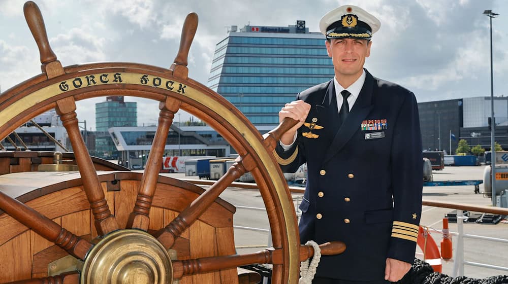 Kommandant Elmar Bornkessel will den Segelanteil der «Gorch Fock» erhöhen. / Foto: Ulrich Perrey/dpa