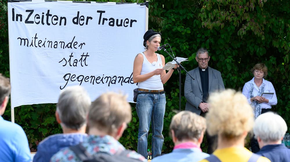 Der Aktionstag wurde vom Bündnis «Friedland ist bunt» organisiert.  / Foto: Swen Pförtner/dpa