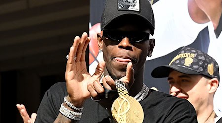 Dennis Schröder soll für den EM-Titel auch in seiner Heimat gefeiert werden. (Archivbild)  / Foto: Boris Roessler/dpa