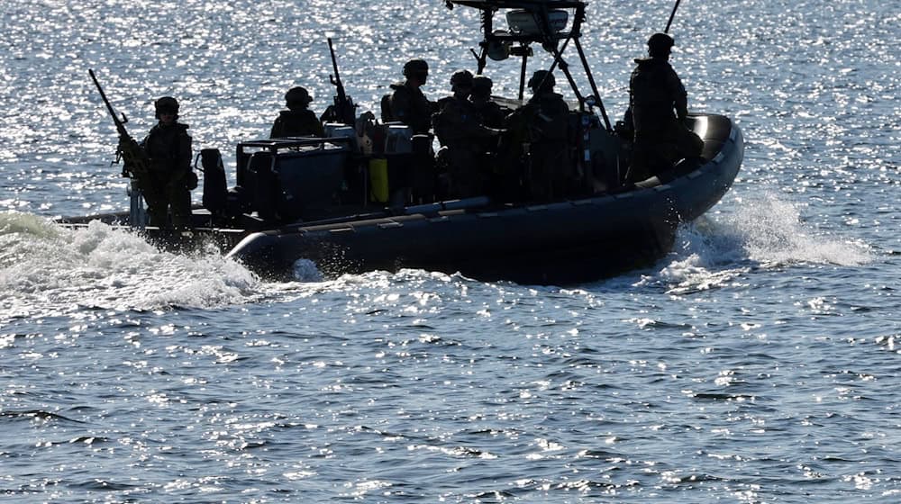 Die Bundeswehr demonstriert Verteidigungsfähigkeit an der Ostsee. / Foto: Jens Büttner/dpa