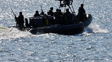Die Bundeswehr demonstriert Verteidigungsfähigkeit an der Ostsee. / Foto: Jens Büttner/dpa