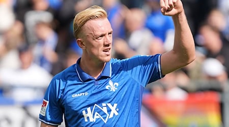  Isac Lidberg jubelt für Darmstadt. / Foto: Marc Schüler/dpa