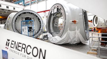 Enercon ist einer der größten deutschen Windkraftanlagenhersteller mit Sitz in Ostfriesland. (Archivbild) / Foto: Sina Schuldt/dpa