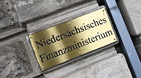 Die Zahl der Vollzeitstellen im Landesdienst soll 2026 weiter steigen. (Archivbild) / Foto: Shireen Broszies/dpa