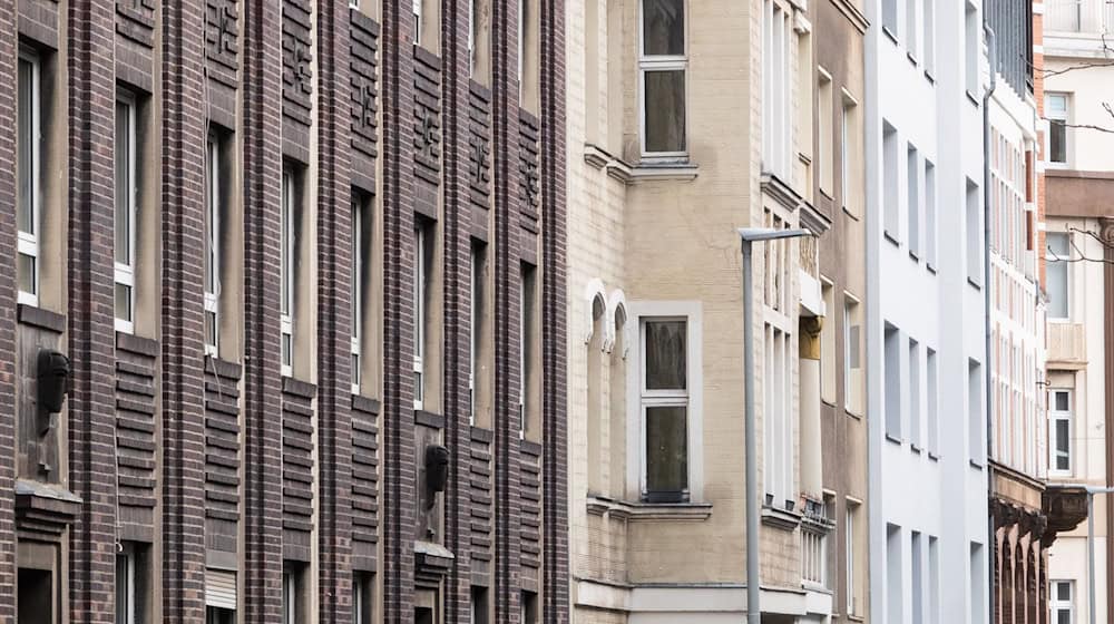 Die Mietpreisbremse soll Mieter in 57 niedersächsischen Kommunen bis 2029 entlasten. (Archivbild) / Foto: Marco Rauch/dpa