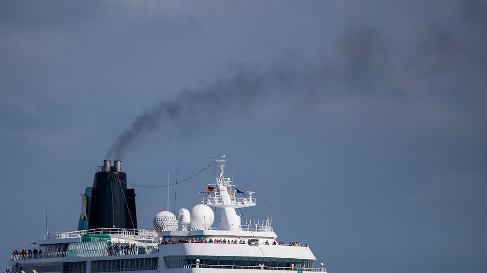Naturschutzbund kritisiert Klimaschutz in der Kreuzfahrtbranche. (Archivbild) / Foto: Jens Büttner/dpa-Zentralbild/ZB
