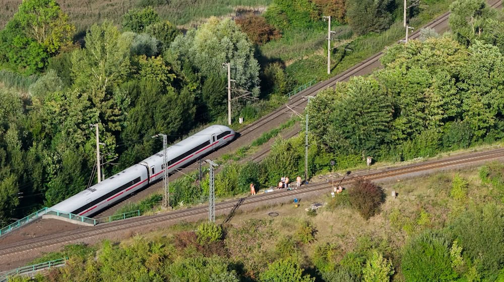 Verspätungen und Ausfälle prägten am Wochenende den Bahnverkehr zwischen Hannover und Berlin. / Foto: Julian Stratenschulte/dpa