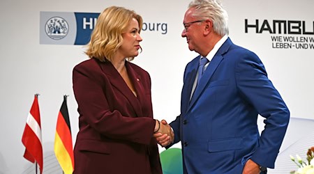 Bis zu 80.000 Geschosse sollen in der Fabrik im Jahr hergestellt werden können. / Foto: David Hammersen/dpa