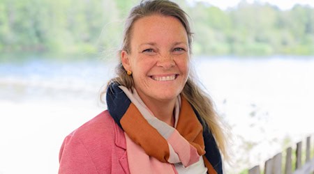 Eva Bender ist derzeit Dezernentin für Kultur und Bildung bei der Landeshauptstadt. / Foto: Julian Stratenschulte/dpa