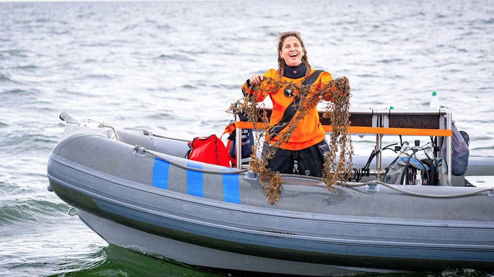 Taucher des Vereins Ghost Diving Germany haben viele Geisternetze aus der Nordsee vor der niedersächsischen Küste geborgen.  / Foto: Sina Schuldt/dpa