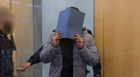 Der Angeklagte soll einen Anschlag vorbereitet und die Terrormiliz IS unterstützt haben.  / Foto: Frank Christiansen/dpa