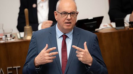 Bovenschulte betont, dass das Sicherungsniveau für berechtigte Empfänger der Sozialleistungen nicht abgesenkt wird. (Archivfoto)  / Foto: Sina Schuldt/dpa