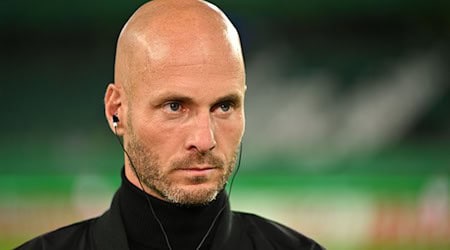 Wolfsburgs Trainer Paul Simonis. / Foto: Swen Pförtner/dpa Wolfsburgs Trainer Paul Simonis. / Foto: Swen Pförtner/dpa