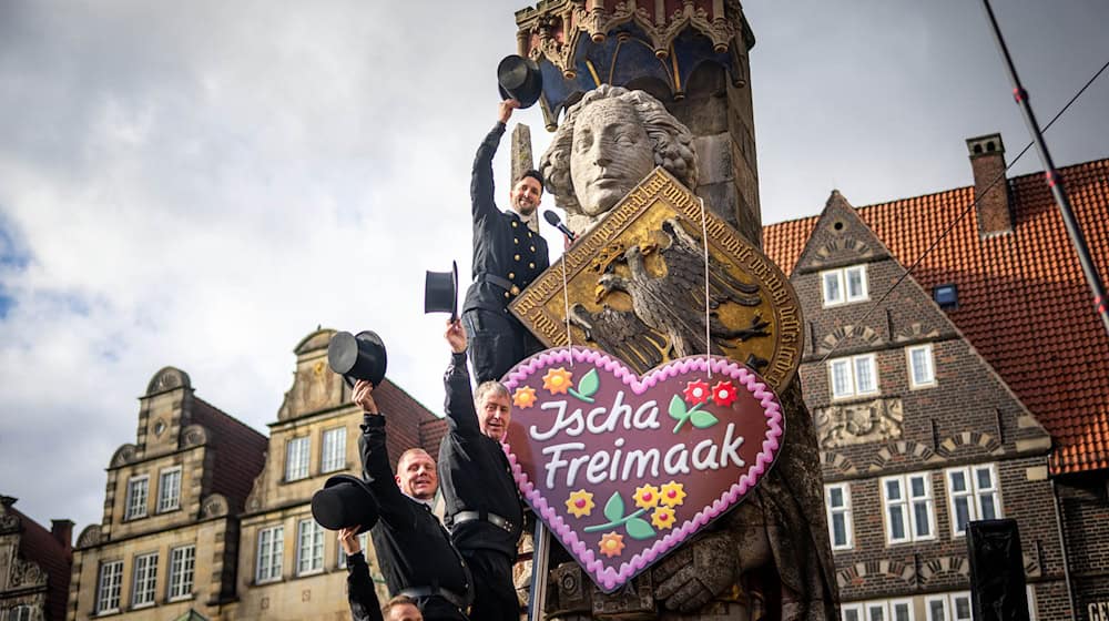 Die «fünfte Jahreszeit» startete am Nachmittag. / Foto: Sina Schuldt/dpa